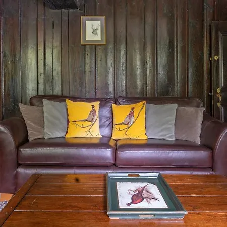Low Graythwaite Hall *