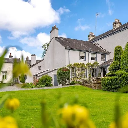 Low Graythwaite Hall *